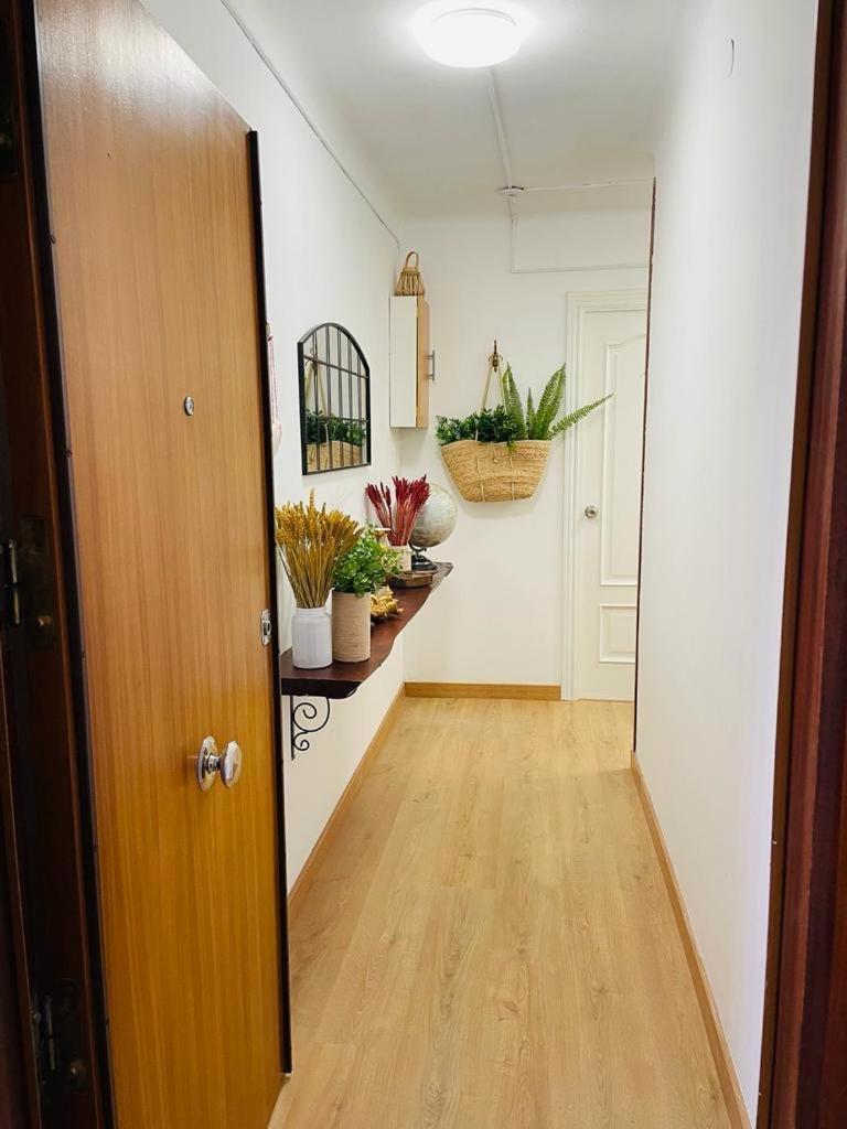 Alojamiento Calma L'Hospitalet de Llobregat Exterior foto